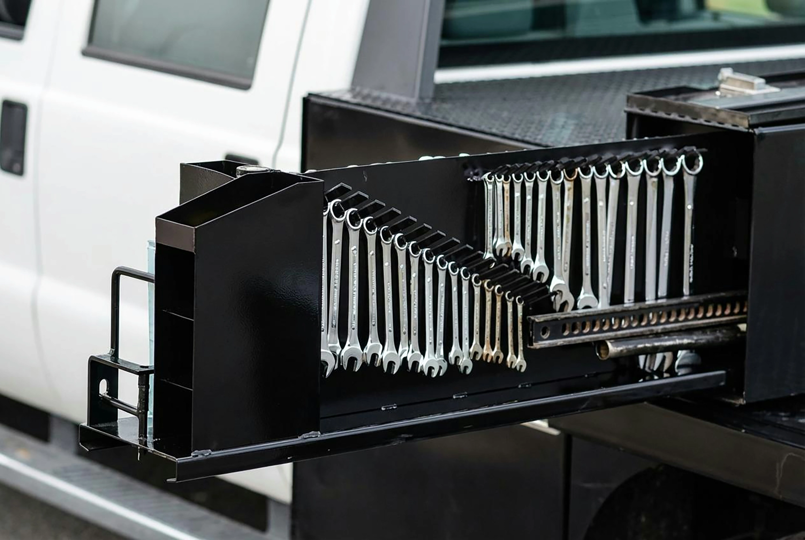 65B Model toolbox three-tier shelving storage