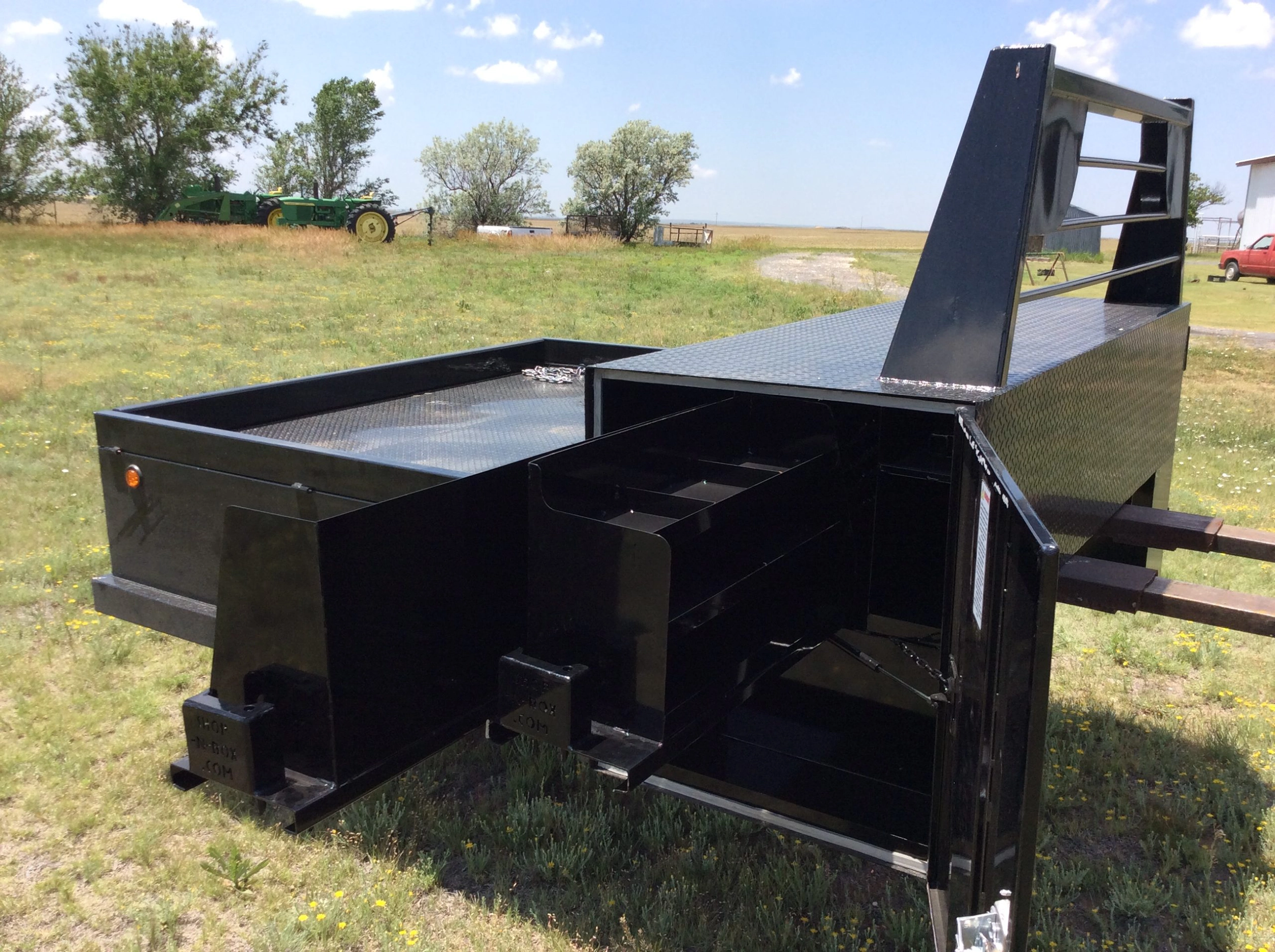 Shop-N-Box Generation 1 flatbed with 1-80 toolbox inserts